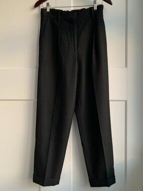 Wilfred Pants Women's size 8 in black with Elastic Waistband on the back